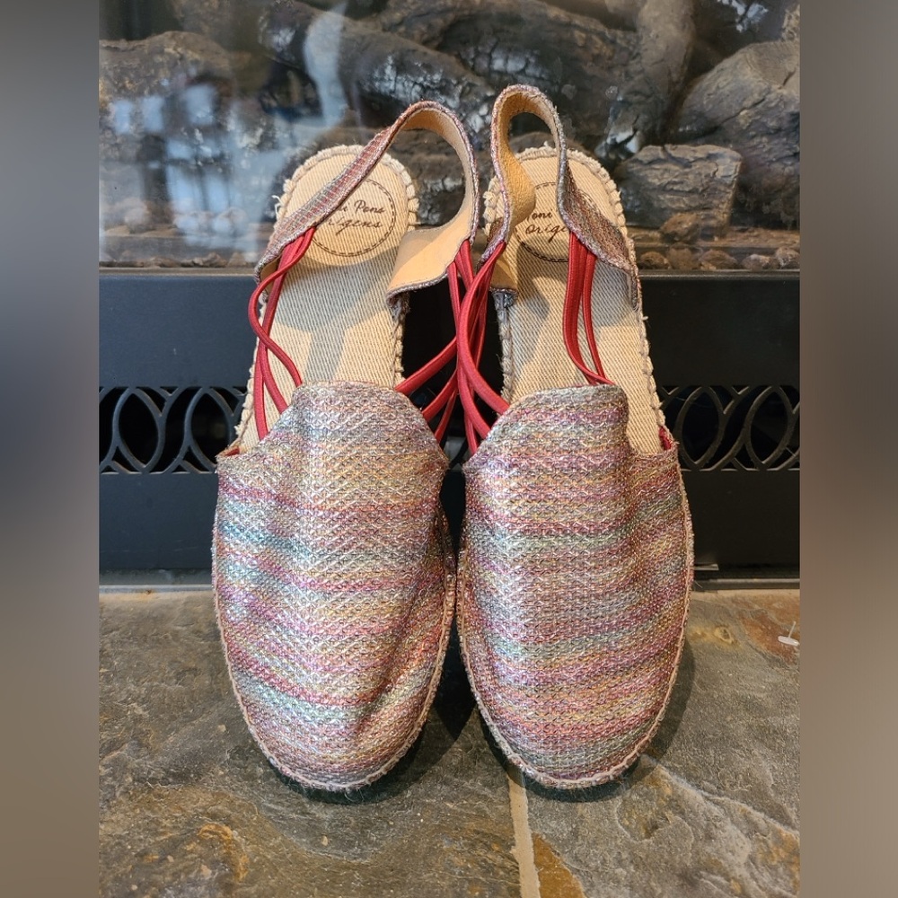 Toni Pons Multi-Color Metallic Origens Noa Espadrilles/ Flat sandals size 39/8
